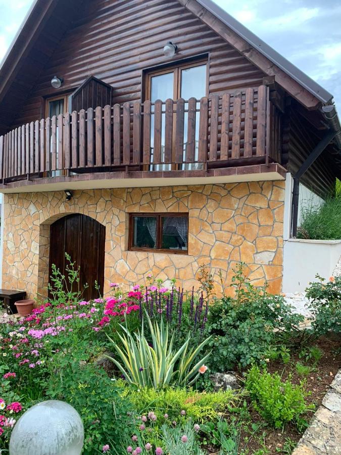 Guesthouse Stefanac Otočac Buitenkant foto