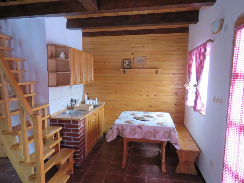 Guesthouse Stefanac Otočac Buitenkant foto