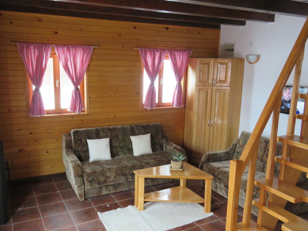 Guesthouse Stefanac Otočac Buitenkant foto