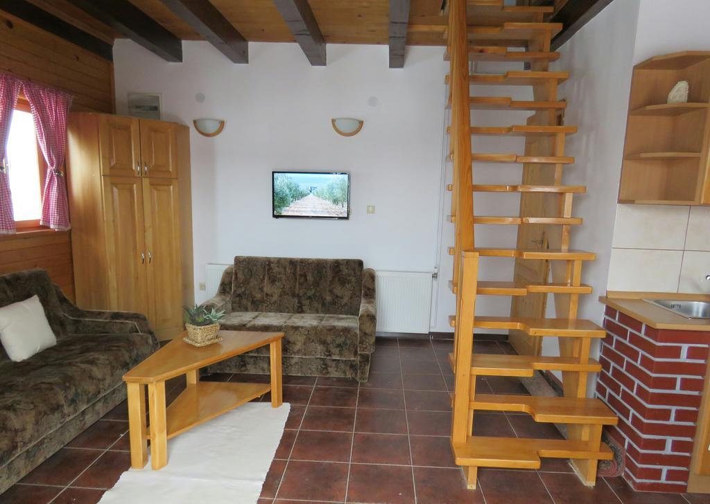 Guesthouse Stefanac Otočac Buitenkant foto